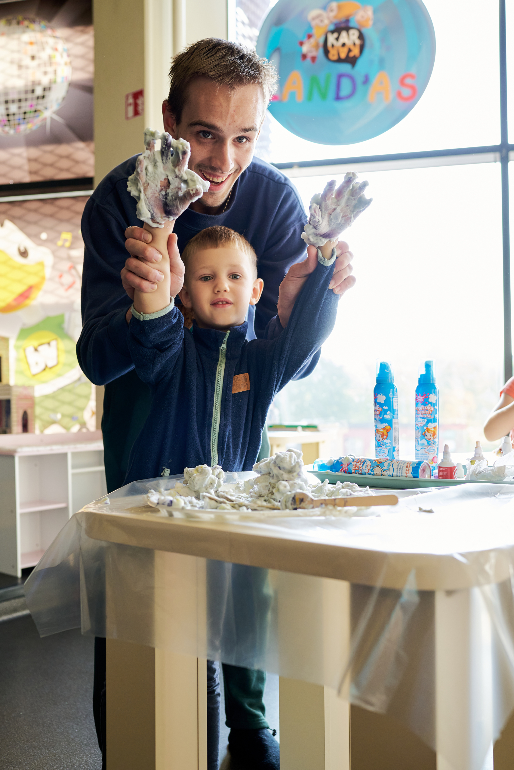 EDUKACIJA apie švarias rankytes „Mikrobai – geriečiai ar blogiečiai“